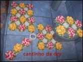 JOGO DE BANHEIRO FLORIDO AMARELO/VERMELHO